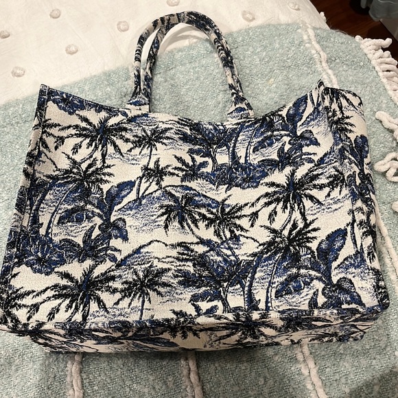 H&M Bags Hm Tote Bag Poshmark